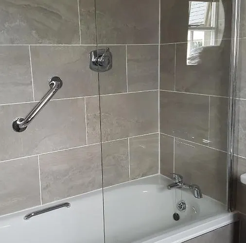 The Bounty Bar Гостевой дом 2*