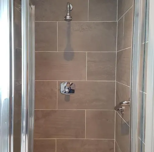 The Bounty Bar Трим